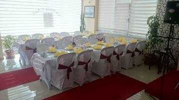 Free daily breakfast