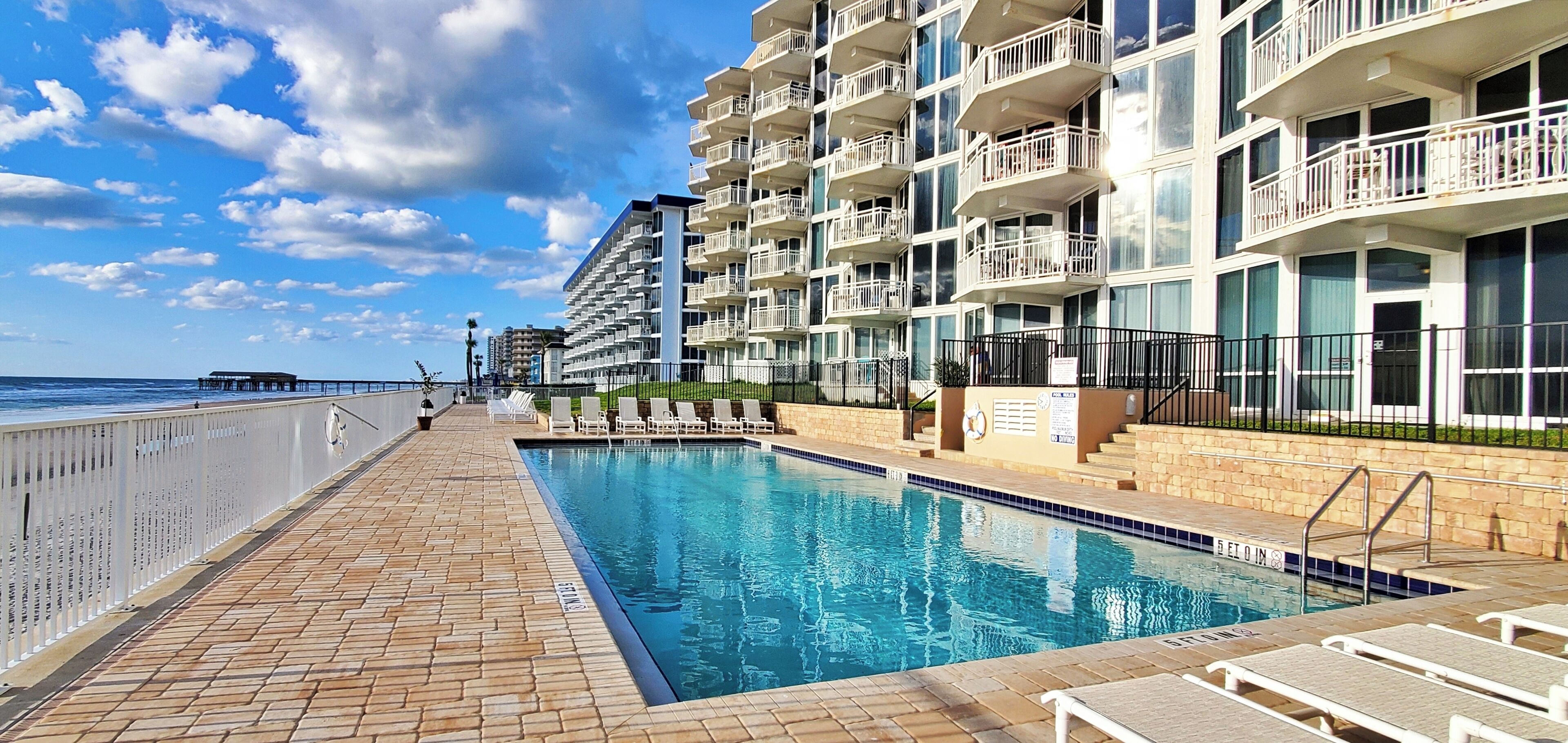 Piscine extérieure, piscine chauffée