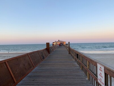 Amazing Oceanfront 3BR/3BA Condo with Incredible Views! 5 Star Luxury!