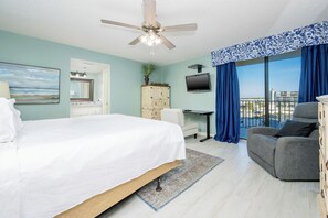 3 chambres, fer et planche à repasser, Wi-Fi gratuit, draps fournis