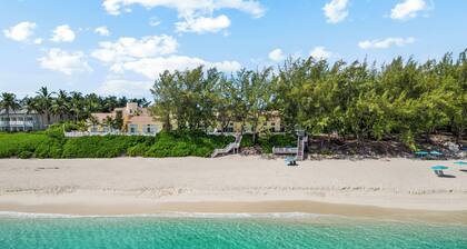 Sunrise Beach Villas - Upea, Ocean View Poolside Villa With Beach Access