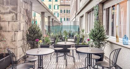 AwesHome - Hanging Gardens