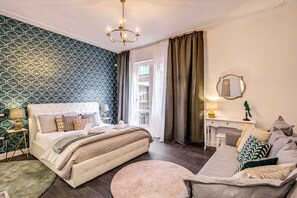 Habitación familiar, balcón | Cunas, wifi gratis y ropa de cama 