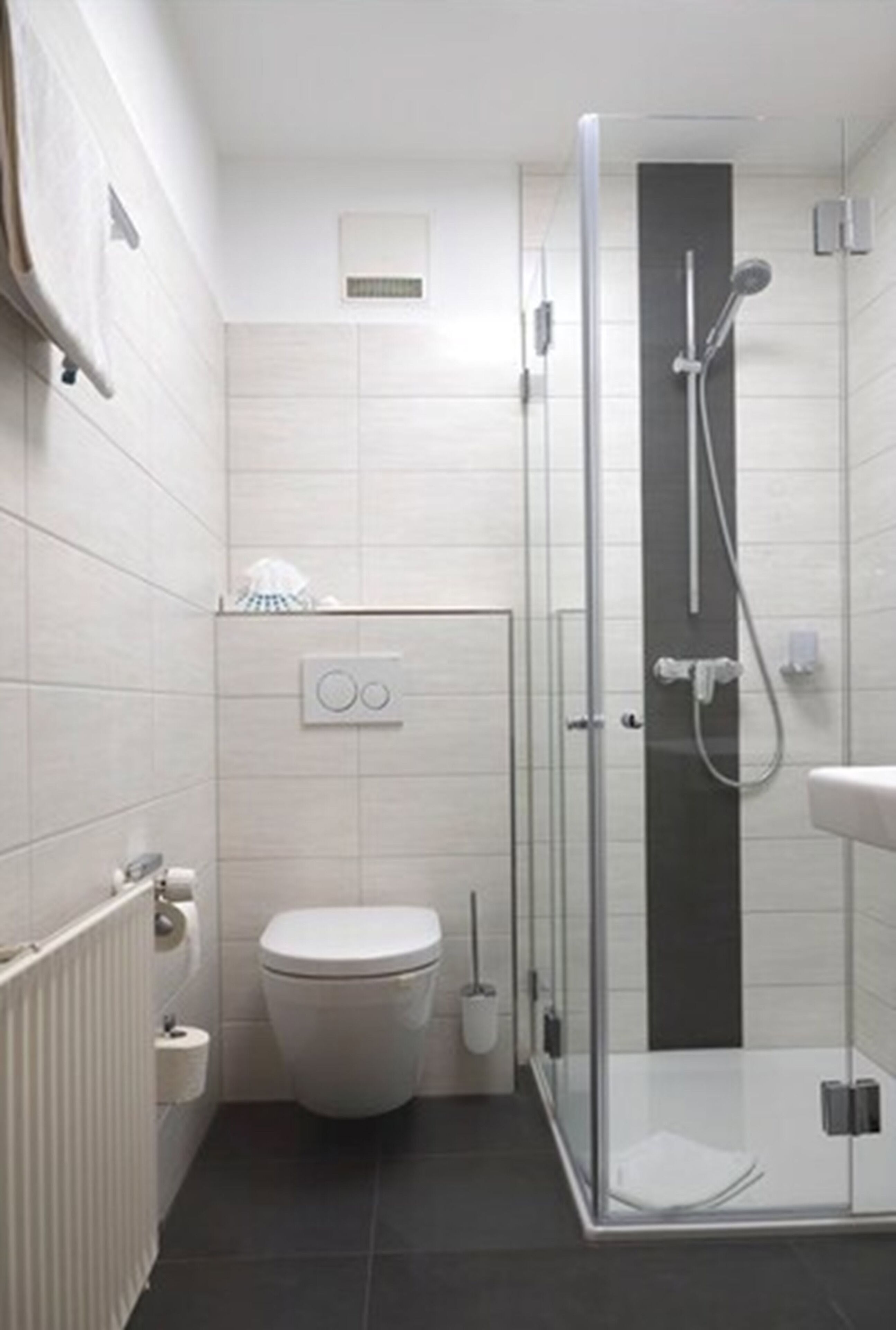 shower, free toiletries, hair dryer, slippers