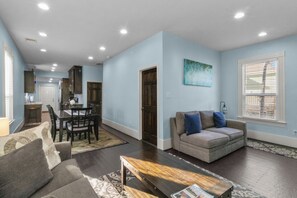 Smart TV, DVD player