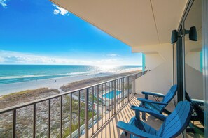 Property grounds - 5th Floor ~ Popular 3 BR ~ GULF FRONT Condo at Island Winds East (Gulf Shores)