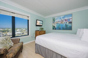 3 bedrooms, iron/ironing board, free WiFi, bed sheets - 5th Floor ~ Popular 3 BR ~ GULF FRONT Condo at Island Winds East (Gulf Shores)