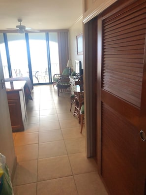Interior - 6 th floor ocean front condo Outstanding Views! Weekly discounts available  (Lahaina)