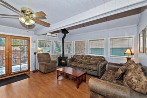 TV, fireplace, DVD player - Fawn Hollow by Destination Big Bear : Spa! Pool Table! Internet! Wood Burning Fireplaces! Minutes from Bear Mtn! (Big Bear City)