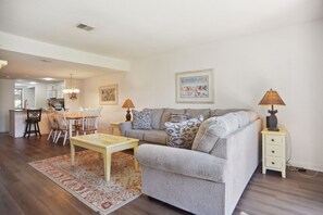 Smart TV, DVD player