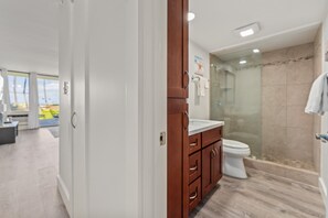 Shower, hair dryer, towels