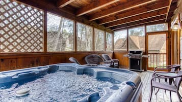 Bain à remous intérieur