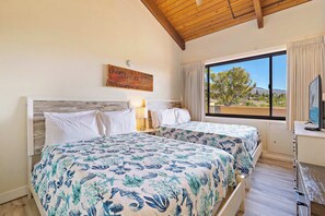 2 bedrooms, iron/ironing board, travel cot, WiFi