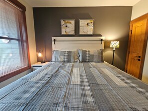 2 bedrooms, iron/ironing board, Internet, bed sheets