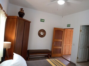 1 bedroom, desk, iron/ironing board, free WiFi - Hacienda de Palmas: Room #4 East Cape  with one queen size bed (La Ribera)