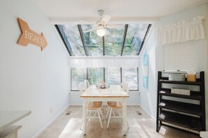 Dining - 182 Beachwalk Villas (Hilton Head Island)