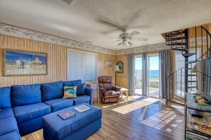 TV - Spacious Oceanfront Retreat – A Coastal Gem for Families & Friends (North Topsail Beach)