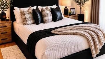 6 bedrooms, iron/ironing board, travel cot, free WiFi
