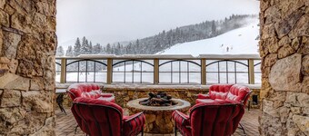 スキーイン/スキーアウト、1ベッドルームコンドミニアム、バスルーム2室、プライベートランドリー、無料のWIFI