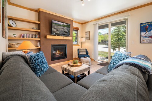 ☟Stay by the Park | Downtown Condo | Trailhead Lodges 512 | Close To Shops, Skiing & Restaurants