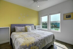 4 soverom, strykejern/-brett, wi-fi (inkludert) og sengetøy