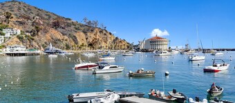 300MAR: Modern Triplex, Wrap-Around Balcony, 6 Passenger Golf Cart, WIFI - 300 M