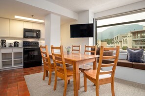 تناول الطعام