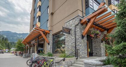 1BR | Carleton Lodge | Unbeatable Mountain Base Location | Ski in / out | | Free Parking