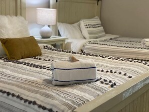 1 slaapkamer, een strijkplank/strijkijzer, gratis wifi, beddengoed