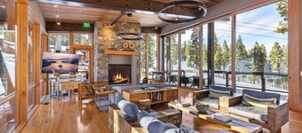 Gondola Ski-in/Ski-out By Tahoe Getaways - Luxury 4 BR, Private Hot Tub, Access to Pool
