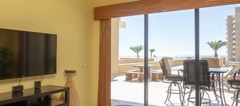 Begane grond, perfecte locatie toegang zwembad vanaf privéterras in Las Palomas