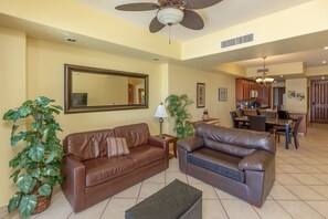 Smart TV, DVD player