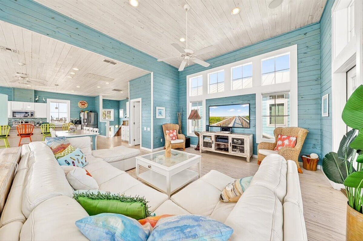 Una Smart TV, un reproductor estéreo