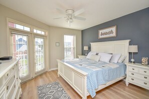 3 bedrooms, iron/ironing board, WiFi, bed sheets