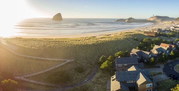 بالقرب من الشاطئ