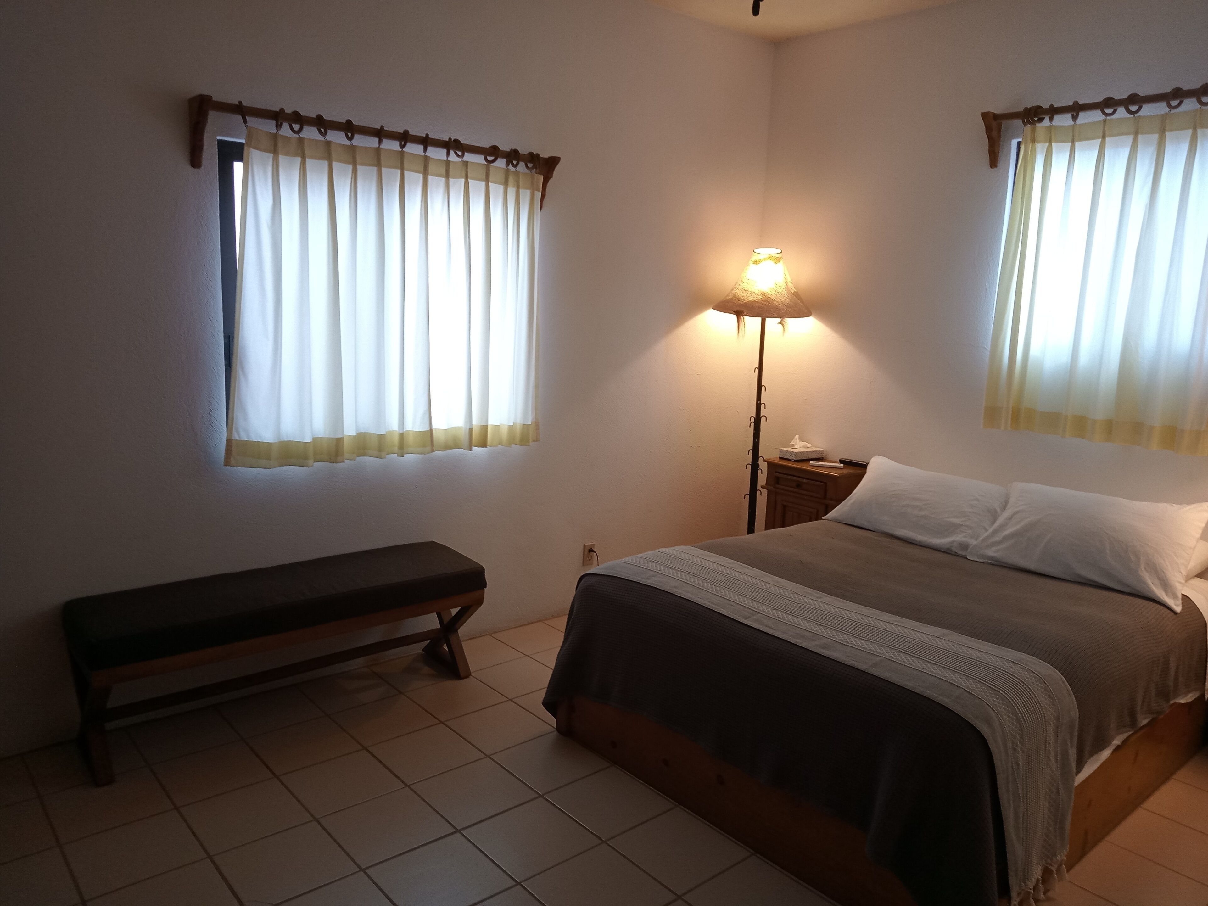 3 chambres, bureau, fer et planche à repasser, Wi-Fi gratuit