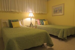 2 habitaciones, acceso a internet y ropa de cama