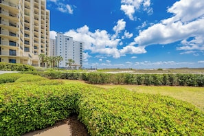 Property grounds - GROUND FLOOR! Phoenix 7 7015 High Demand! (Orange Beach)