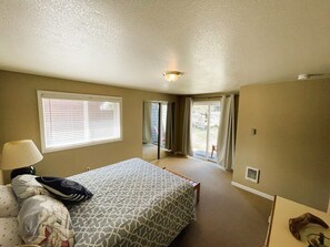 2 soverom, strykejern/-brett, reiseseng for barn og wi-fi (inkludert)