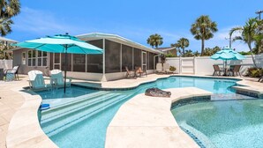 Unclassified image, 4 of 44, button - Coral Beach by Duncan Real Estate (Holmes Beach)