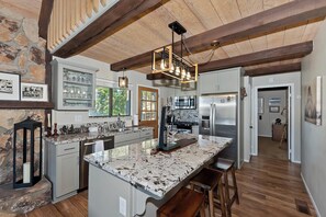 Fridge, microwave, oven, stovetop - Heavenly Heights by Destination Big Bear : Mountain and Lake Views! Propane Grill! Foosball Table! Near Bear Mountain! Wifi! (Big Bear Lake)