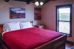 3 habitaciones, tabla de planchar con plancha y cuna de viaje