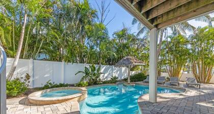 For Shore: Sleeps 10, steps to beach, heated pool!