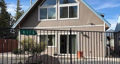 Mt. Chalet Shasta / Montagne Black Butte