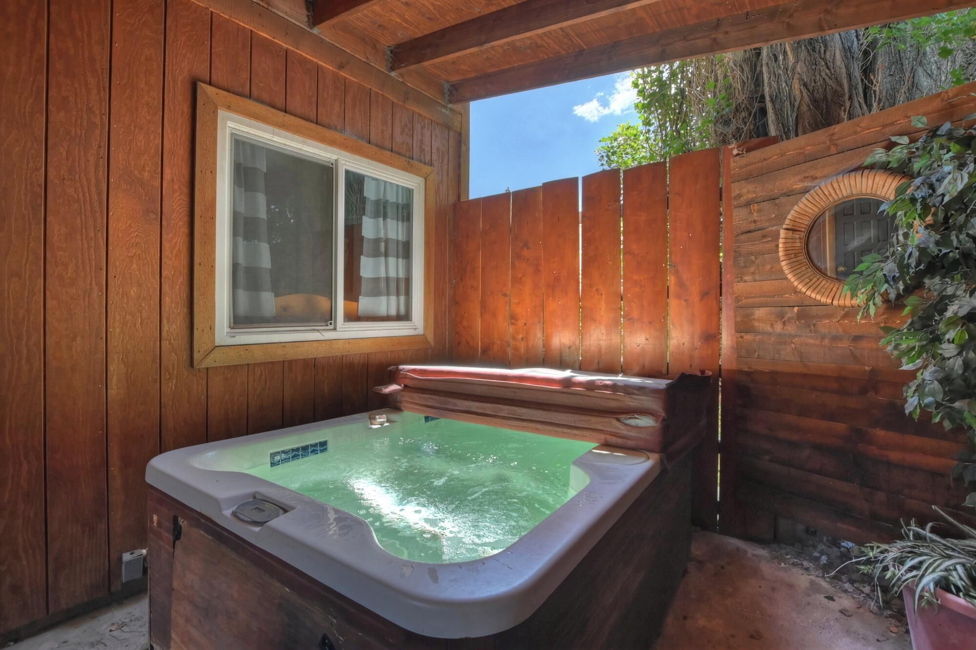 Bain à remous extérieur