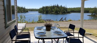 Family vacation destination! Lake activities and game house!