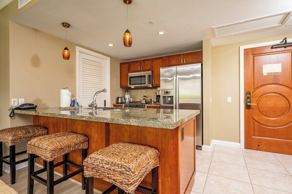 Microwave, oven, dishwasher, coffee/tea maker - KBM Resorts | FREE CAR | Honua Kai Hokulani | Ocean view | 1-Bedroom Condo, Stunning Sunsets! HKH-344 (Lahaina)