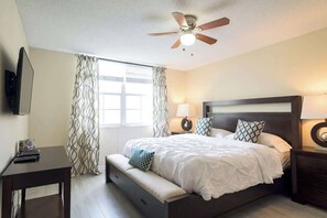 2 bedrooms, desk, iron/ironing board, WiFi