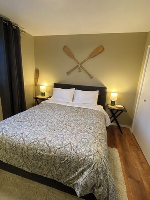 2 habitaciones, escritorio y cortinas blackout