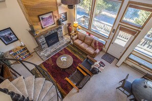 TV - Beautiful home w/fireplace, amazing views & community hot tub - Hidden Village Cozy Getaway (Gallatin Gateway)